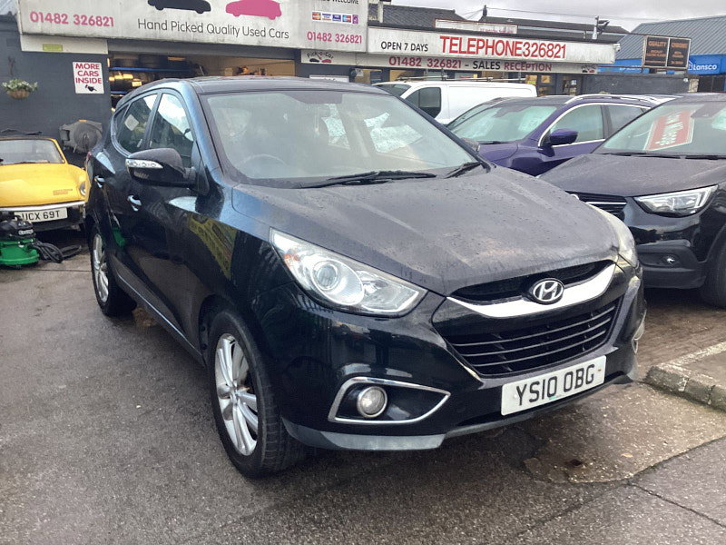 2010 Hyundai IX35 in BLACK, photo 1 of 13