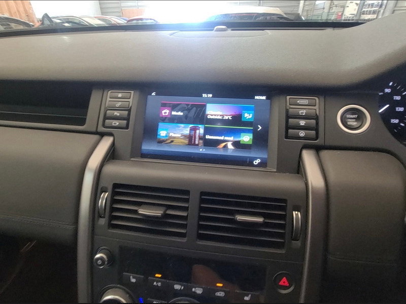 2019 Land Rover Discovery Sport in Black, photo 5 of 9