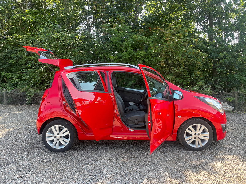 Chevrolet Spark 1.2i LTZ Hatchback 5dr Petrol Manual Euro 5 (81 ps)