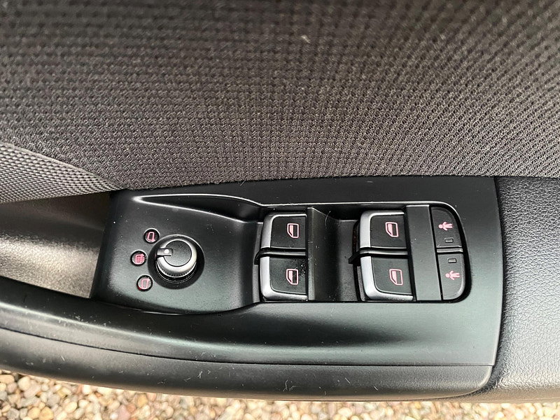 Audi Q3 2.0 TDI S line quattro Euro 5 (s/s) 5dr