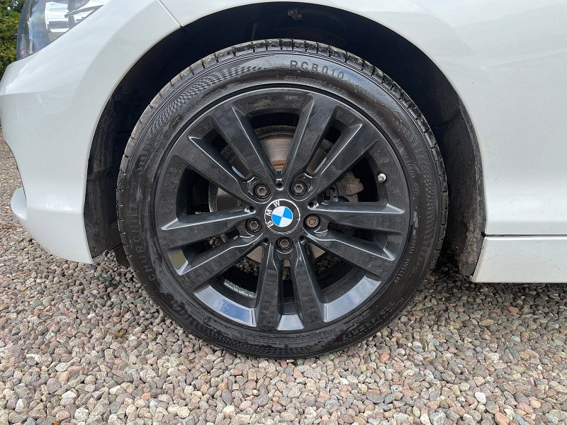 BMW 1 Series 1.5 118i Sport Euro 6 (s/s) 5dr
