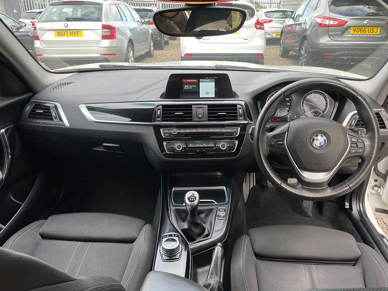 BMW 1 Series 1.5 118i Sport Euro 6 (s/s) 5dr