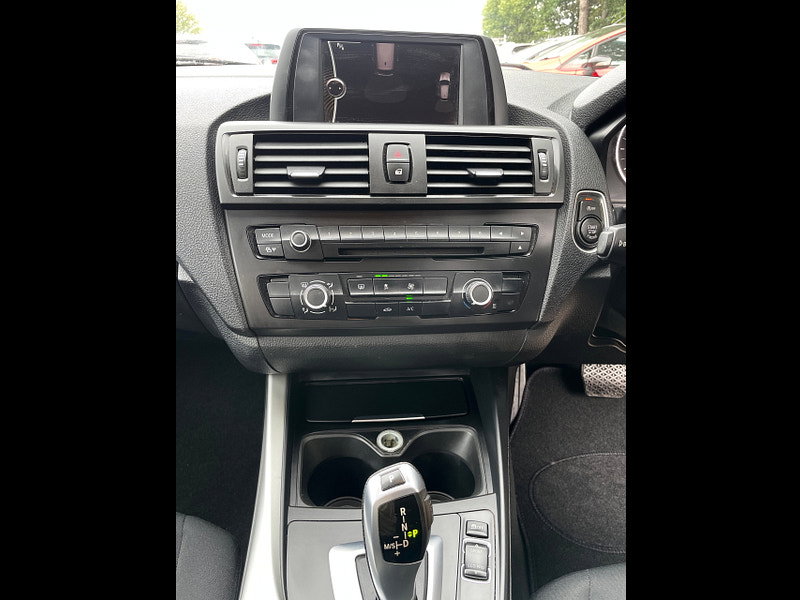 BMW 1 Series 1.6 116i SE Hatchback 5dr Petrol Auto Euro 5 (s/s) (136 ps)