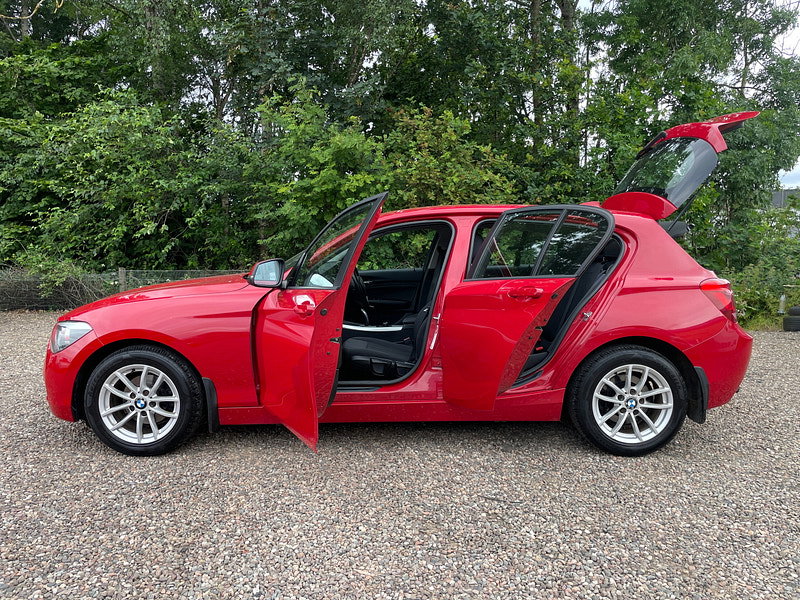 BMW 1 Series 1.6 116i SE Hatchback 5dr Petrol Auto Euro 5 (s/s) (136 ps)