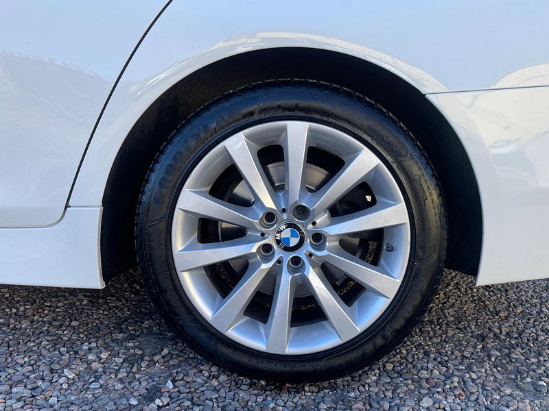 BMW 5 Series 2.0 520d SE Touring Auto Euro 6 (s/s) 5dr