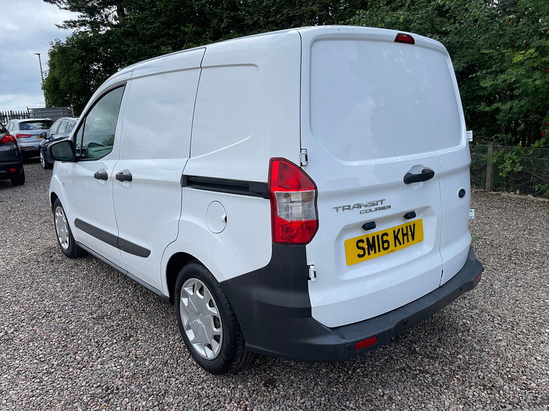 Ford Transit Courier 1.5 TDCi Panel Van 4dr Diesel Manual L1 Euro 5 (75 ps)