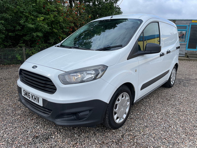 Ford Transit Courier 1.5 TDCi Panel Van 4dr Diesel Manual L1 Euro 5 (75 ps)