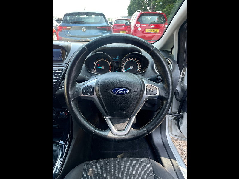 Ford Fiesta 1.0T EcoBoost Titanium Euro 6 (s/s) 5dr