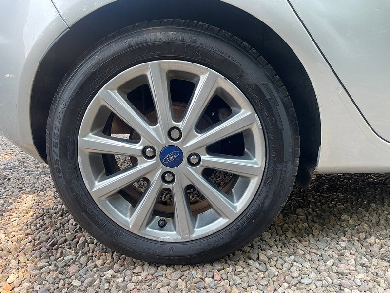Ford Fiesta 1.0T EcoBoost Titanium Euro 6 (s/s) 5dr