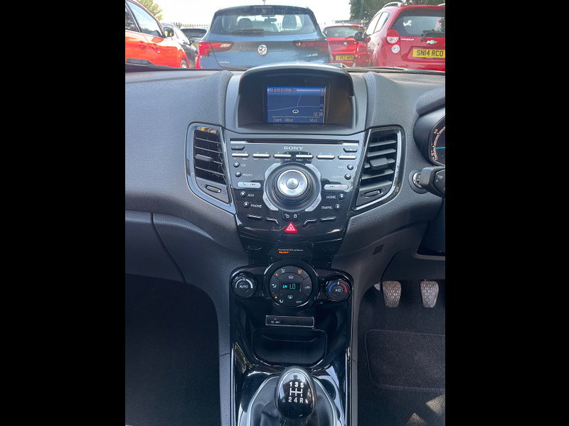 Ford Fiesta 1.0T EcoBoost Titanium Euro 6 (s/s) 5dr