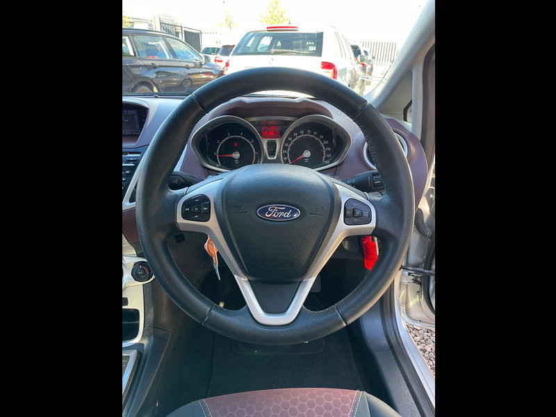 Ford Fiesta 1.4 Titanium Hatchback 5dr Petrol Automatic (154 g/km, 94 bhp)