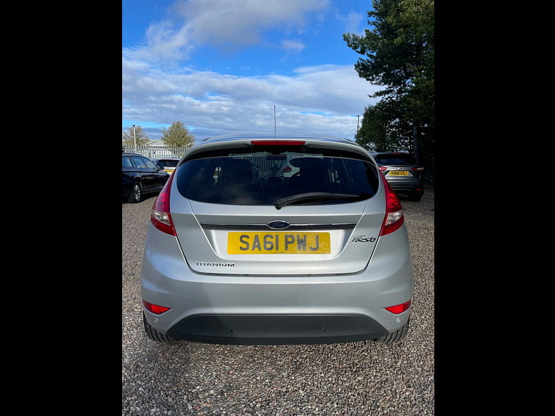 Ford Fiesta 1.4 Titanium Hatchback 5dr Petrol Automatic (154 g/km, 94 bhp)