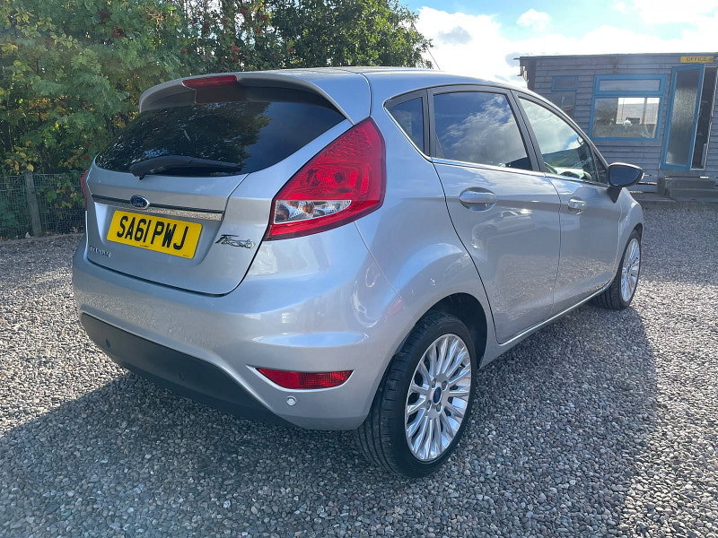 Ford Fiesta 1.4 Titanium Hatchback 5dr Petrol Automatic (154 g/km, 94 bhp)