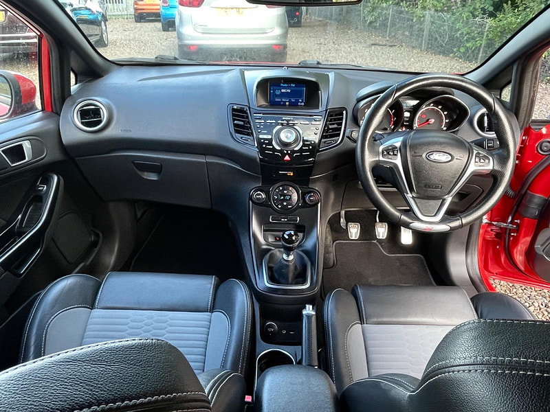 Ford Fiesta 1.6T EcoBoost ST-3 Euro 6 3dr