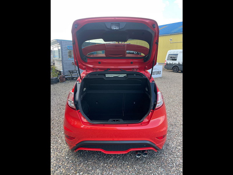 Ford Fiesta 1.6T EcoBoost ST-3 Euro 6 3dr
