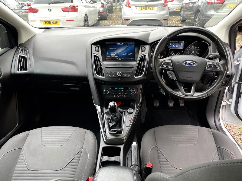 Ford Focus 1.0T EcoBoost Titanium Hatchback 5dr Petrol Manual Euro 6 (s/s) (100 ps)
