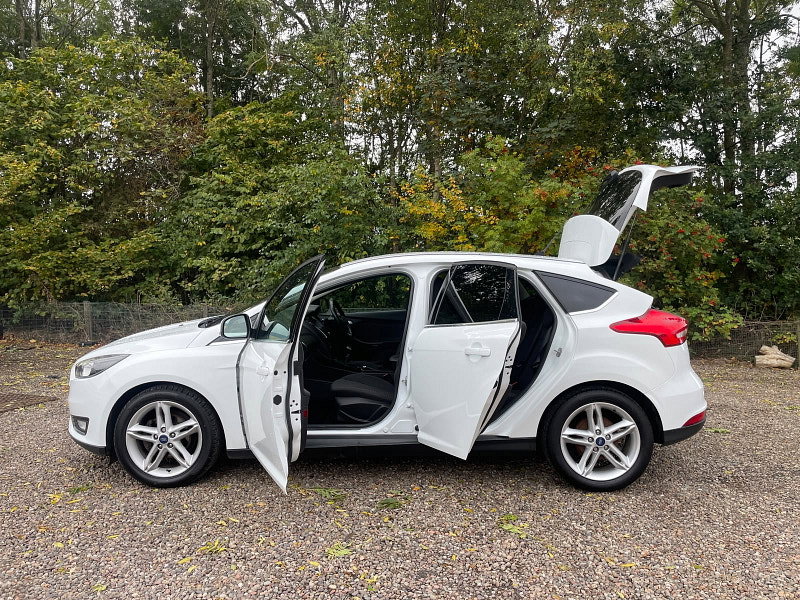 Ford Focus 1.0T EcoBoost Titanium Hatchback 5dr Petrol Manual Euro 6 (s/s) (100 ps)
