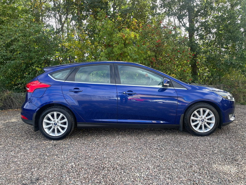 Ford Focus 1.0T EcoBoost Titanium Hatchback 5dr Petrol Manual Euro 6 (s/s) (100 ps)