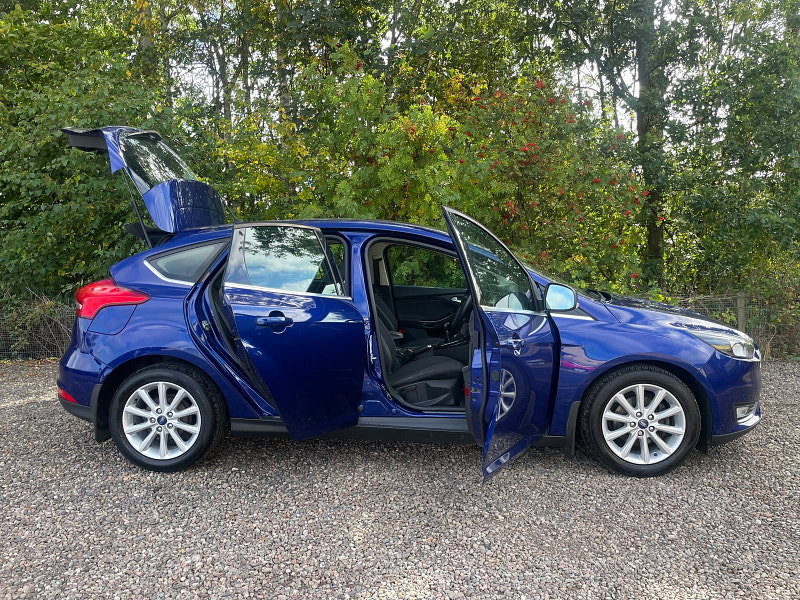 Ford Focus 1.0T EcoBoost Titanium Hatchback 5dr Petrol Manual Euro 6 (s/s) (100 ps)