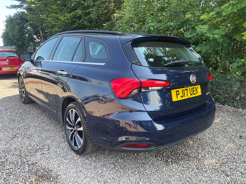 Fiat Tipo 1.4 T-Jet Lounge Estate 5dr Petrol Manual Euro 6 (s/s) (120 bhp)
