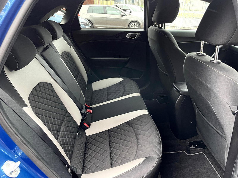 Kia Ceed 1.6 CRDi MHEV GT-Line Euro 6 (s/s) 5dr