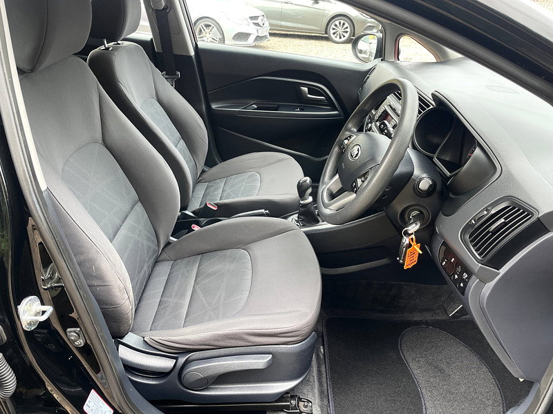 Kia Rio 1.1 CRDi EcoDynamics 1 Air Hatchback 5dr Diesel Manual Euro 5 (s/s) (74 bhp)