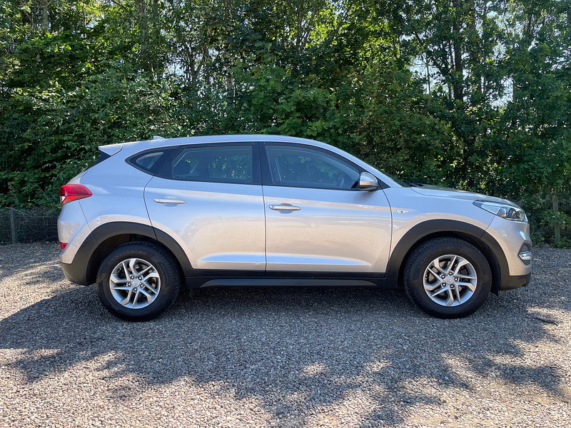 Hyundai Tucson 1.7 CRDi Blue Drive S SUV 5dr Diesel Manual Euro 6 (s/s) (116 ps)
