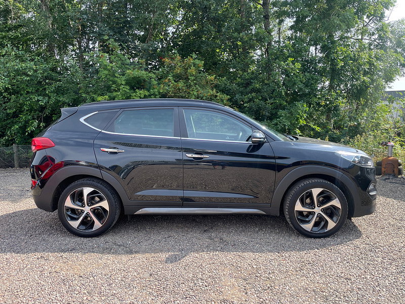 Hyundai Tucson 2.0 CRDi Blue Drive Premium SE SUV 5dr Diesel Manual Euro 6 (s/s) (136 ps)