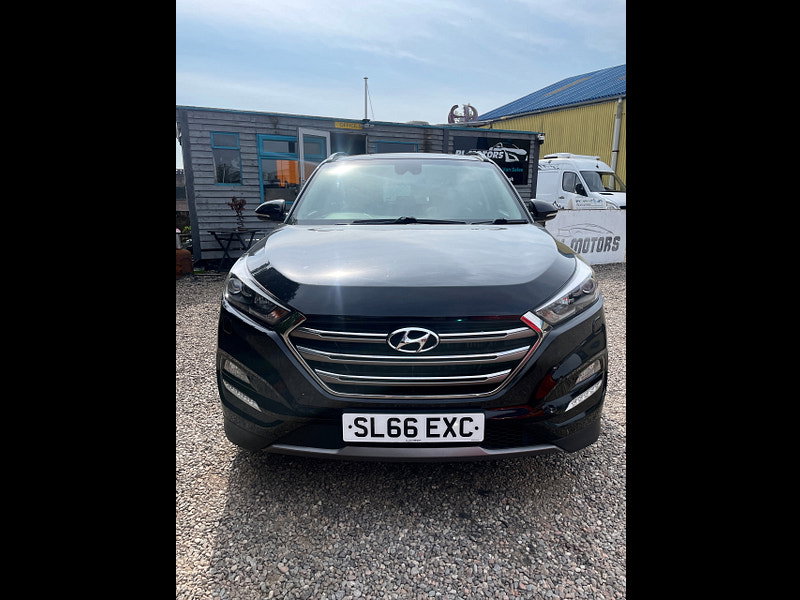 Hyundai Tucson 2.0 CRDi Blue Drive Premium SE SUV 5dr Diesel Manual Euro 6 (s/s) (136 ps)