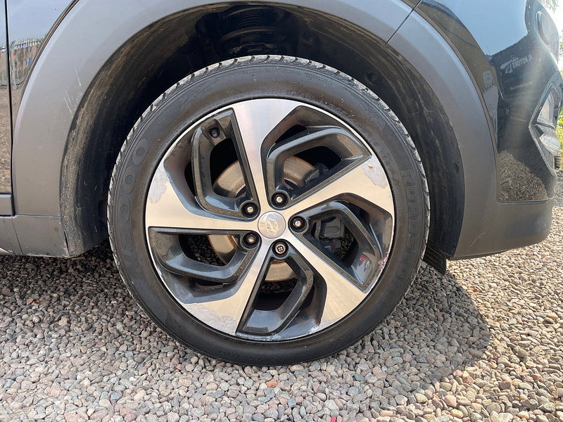 Hyundai Tucson 2.0 CRDi Blue Drive Premium SE SUV 5dr Diesel Manual Euro 6 (s/s) (136 ps)