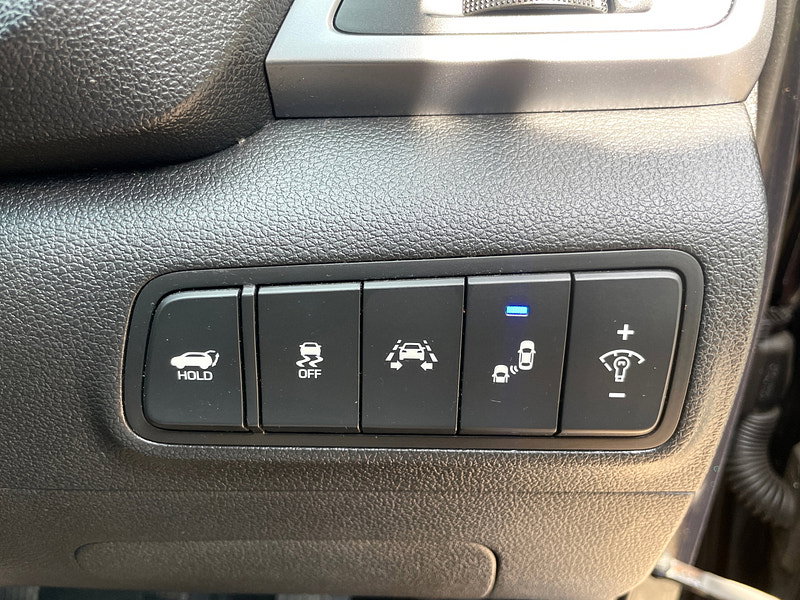 Hyundai Tucson 2.0 CRDi Blue Drive Premium SE SUV 5dr Diesel Manual Euro 6 (s/s) (136 ps)