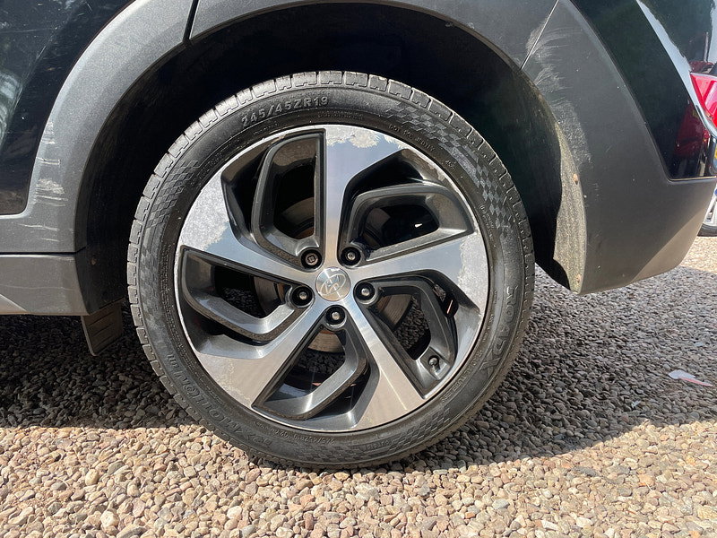 Hyundai Tucson 2.0 CRDi Blue Drive Premium SE SUV 5dr Diesel Manual Euro 6 (s/s) (136 ps)