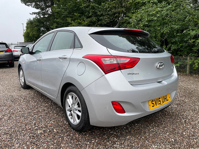 Hyundai I30 1.6 CRDi Blue Drive SE Hatchback 5dr Diesel Manual Euro 6 (s/s) (110 ps)