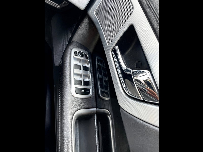 Jaguar XF 2.2d R-Sport Saloon 4dr Diesel Auto Euro 5 (s/s) (200 ps)