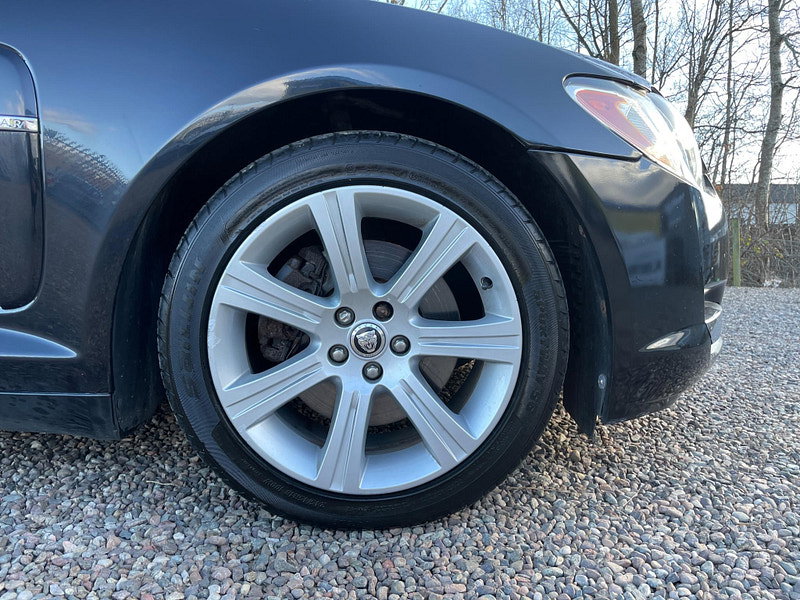 Jaguar XF 3.0d V6 Luxury Auto Euro 5 4dr