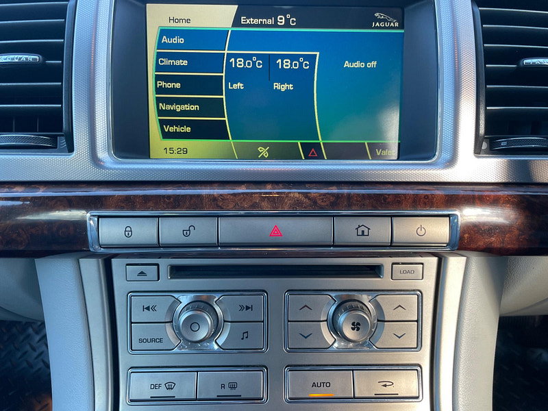 Jaguar XF 3.0d V6 Luxury Auto Euro 5 4dr