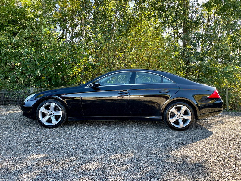 Mercedes-Benz CLS 3.0 CLS320 CDI Coupe 7G-Tronic 4dr