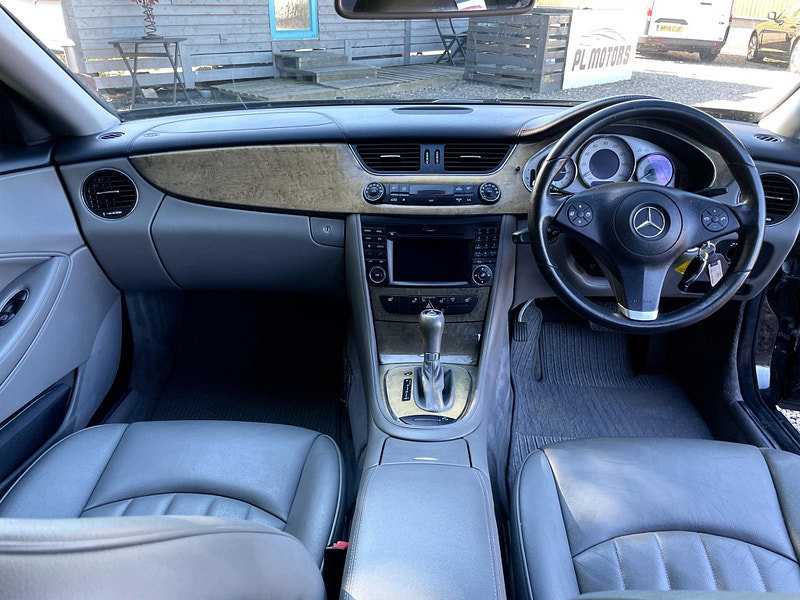 Mercedes-Benz CLS 3.0 CLS320 CDI Coupe 7G-Tronic 4dr
