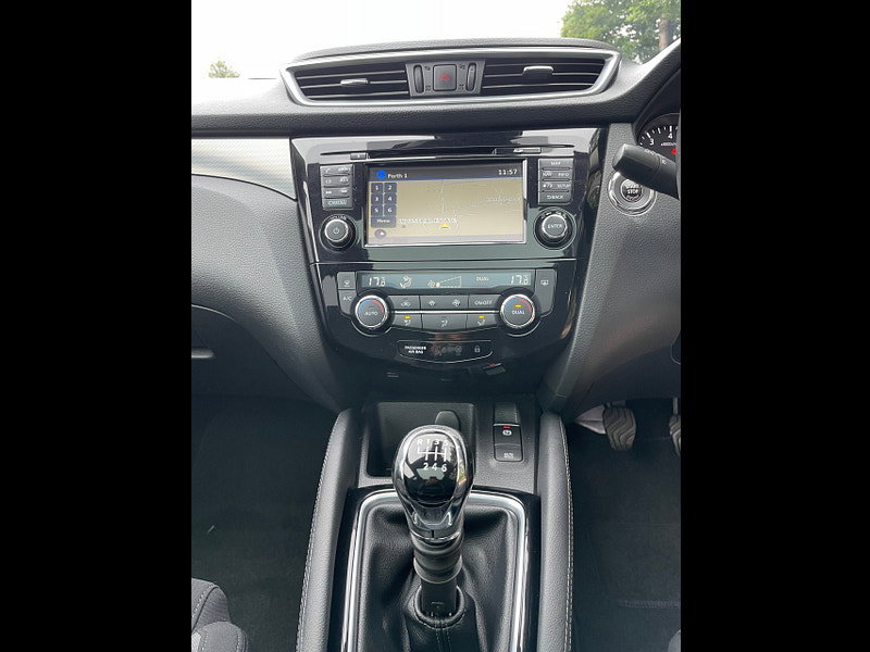 Nissan Qashqai 1.2 DIG-T N-Connecta SUV 5dr Petrol Manual Euro 6 (s/s) (115 ps)