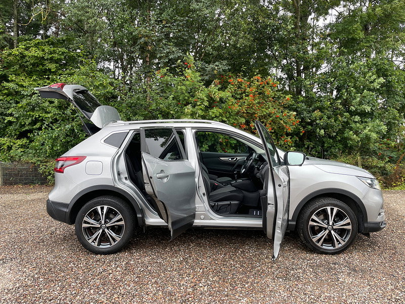Nissan Qashqai 1.2 DIG-T N-Connecta SUV 5dr Petrol Manual Euro 6 (s/s) (115 ps)