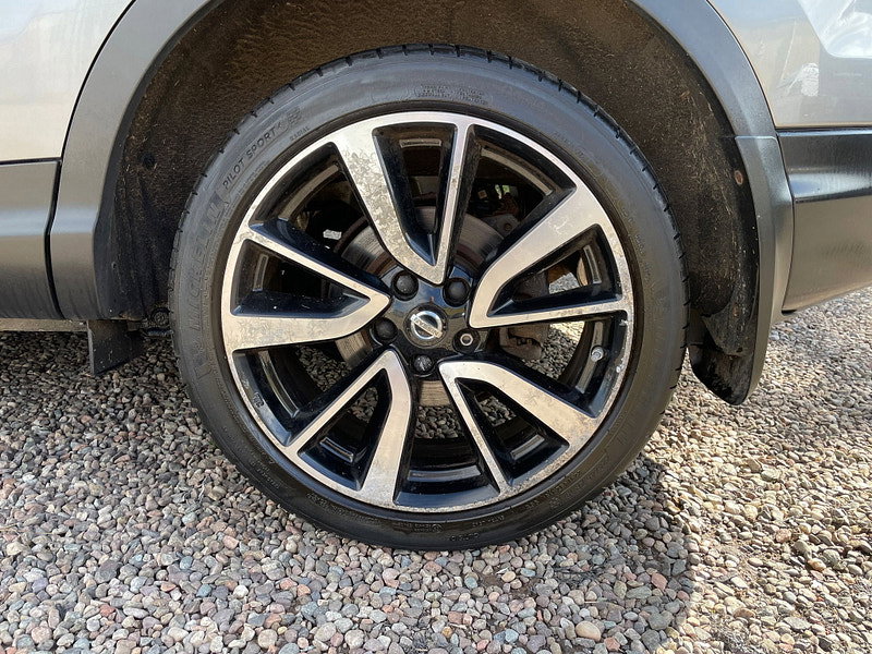 Nissan Qashqai 1.6 dCi Tekna SUV 5dr Diesel XTRON 2WD Euro 6 (s/s) (130 ps)