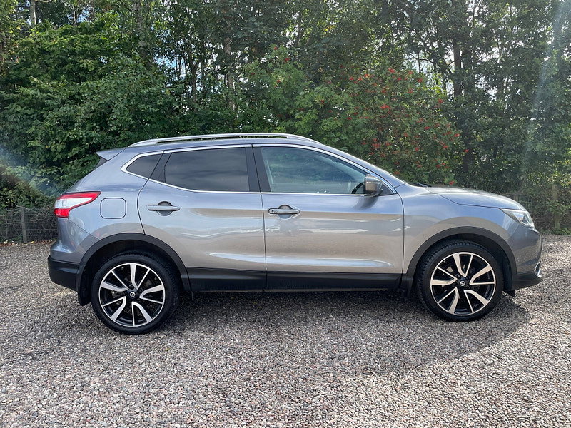Nissan Qashqai 1.6 dCi Tekna SUV 5dr Diesel XTRON 2WD Euro 6 (s/s) (130 ps)