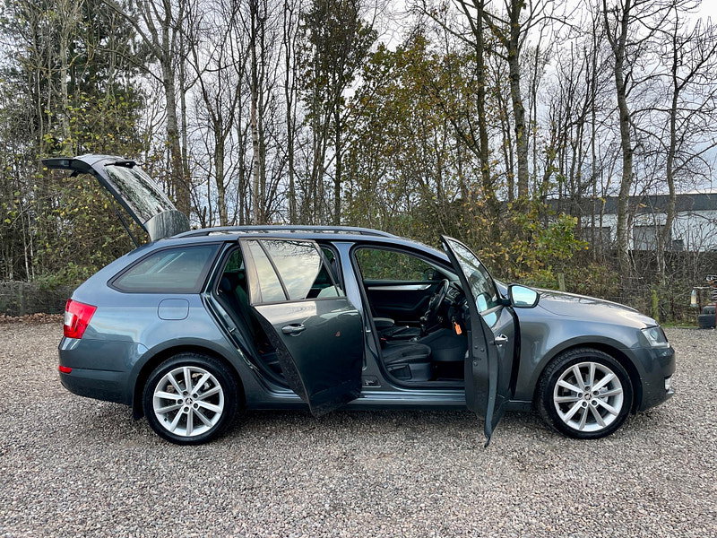 Skoda Octavia 1.6 TDI Elegance Euro 5 (s/s) 5dr