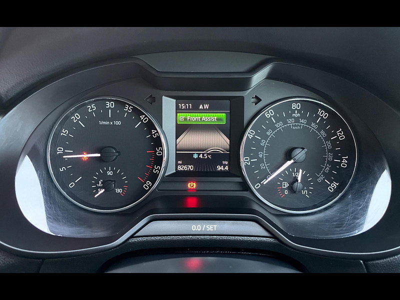 Skoda Octavia 1.6 TDI Elegance Euro 5 (s/s) 5dr