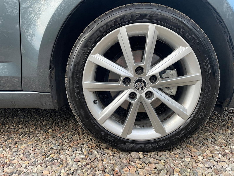 Skoda Octavia 1.6 TDI Elegance Euro 5 (s/s) 5dr