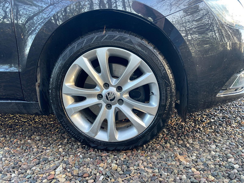 Skoda Superb 2.0 TDI SE Euro 5 (s/s) 5dr