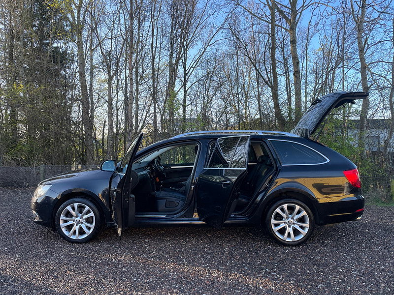 Skoda Superb 2.0 TDI SE Euro 5 (s/s) 5dr