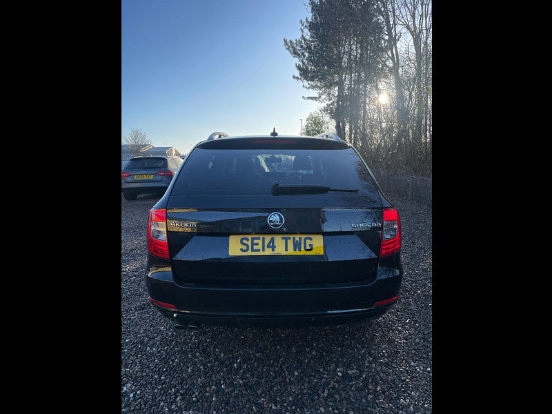 Skoda Superb 2.0 TDI SE Euro 5 (s/s) 5dr
