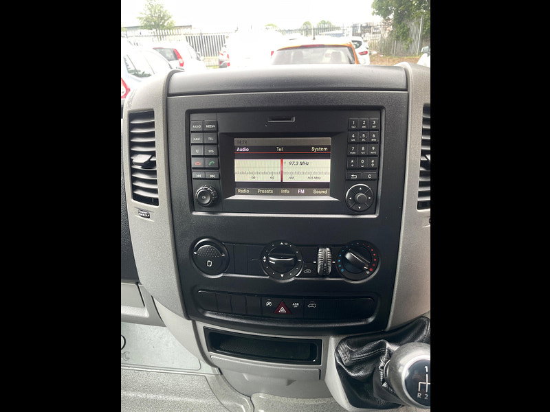 Volkswagen Crafter 2.0 TDI CR35 BlueMotion Tech L2 2dr
