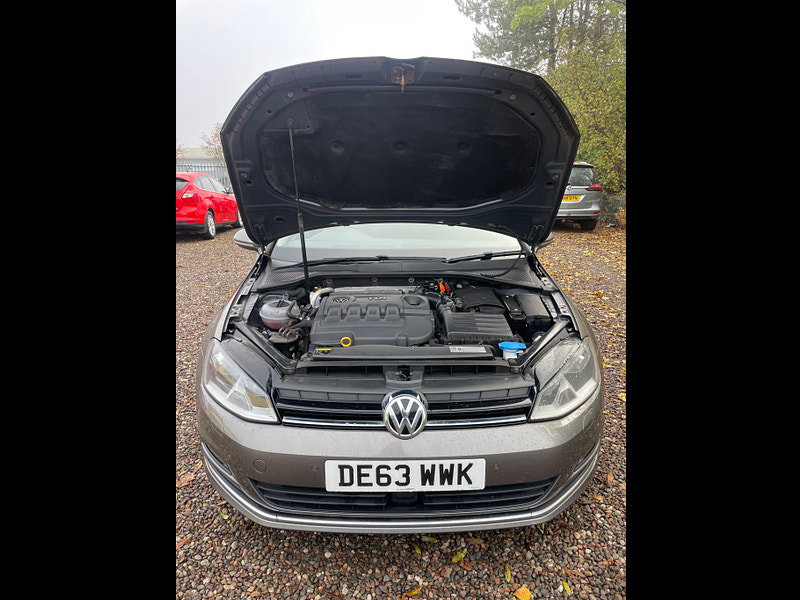 Volkswagen Golf 2.0 TDI BlueMotion Tech GT Euro 5 (s/s) 5dr